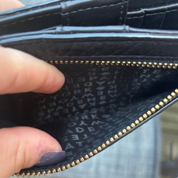 Kate Spade Bay Street Stacy Black Pebbled Leather Bi-Fold Compact Wallet - Picture 8 of 8